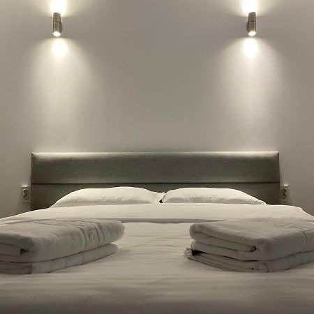 Modern House Otel Sighetu Marmaţiei Dış mekan fotoğraf