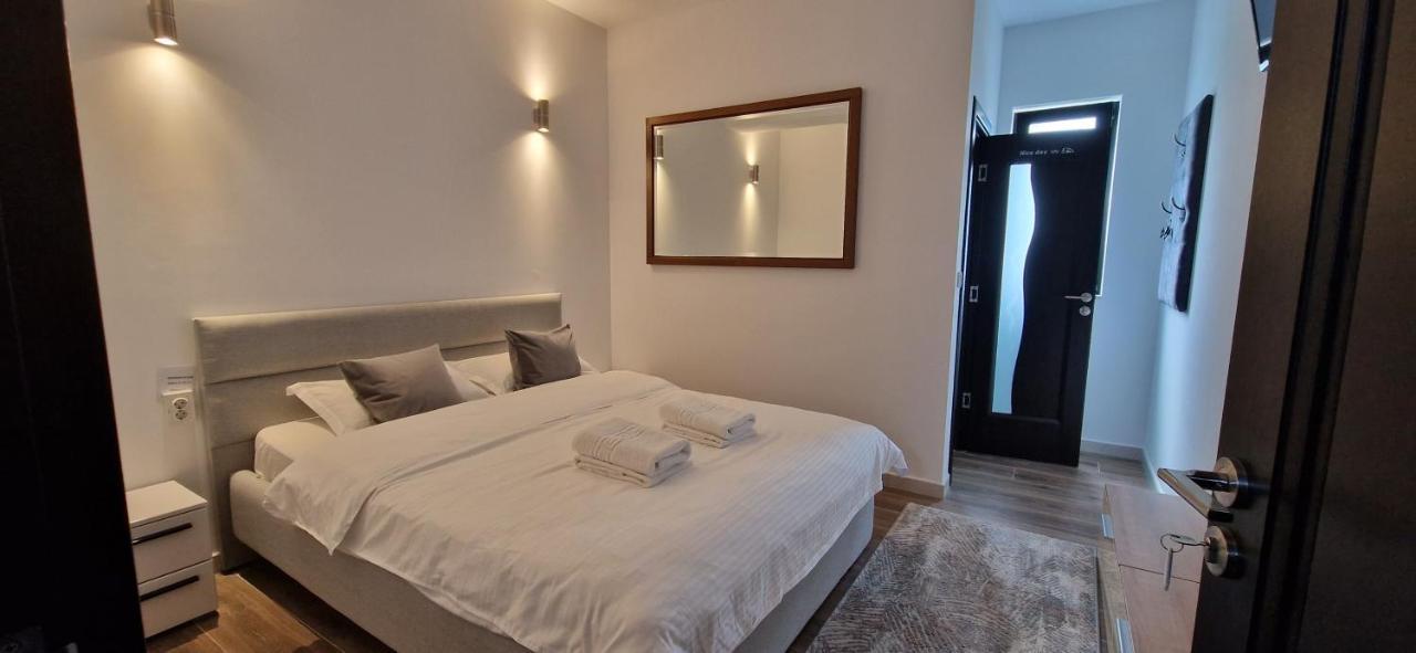 Modern House Otel Sighetu Marmaţiei Dış mekan fotoğraf